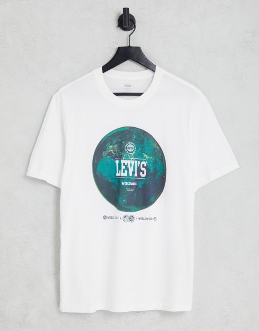 Levi's t-shirt with planet chest logo | ASOS