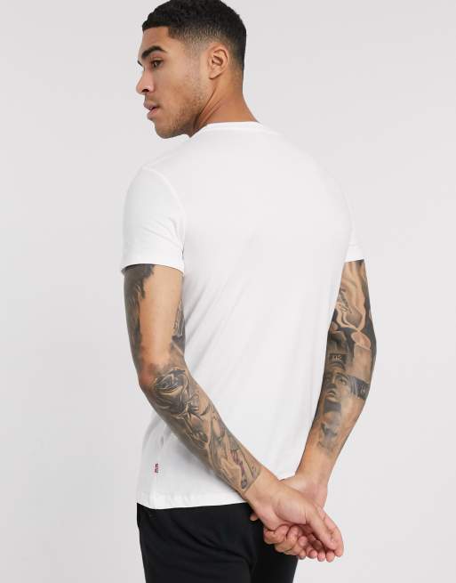 Levi's – T-Shirts in regulärer Passform mit Rundhalsausschnitt im 2er-Pack, 2 von 4