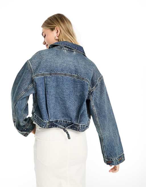 Levi's Tailored 90s Trucker Jacket in mid wash blue