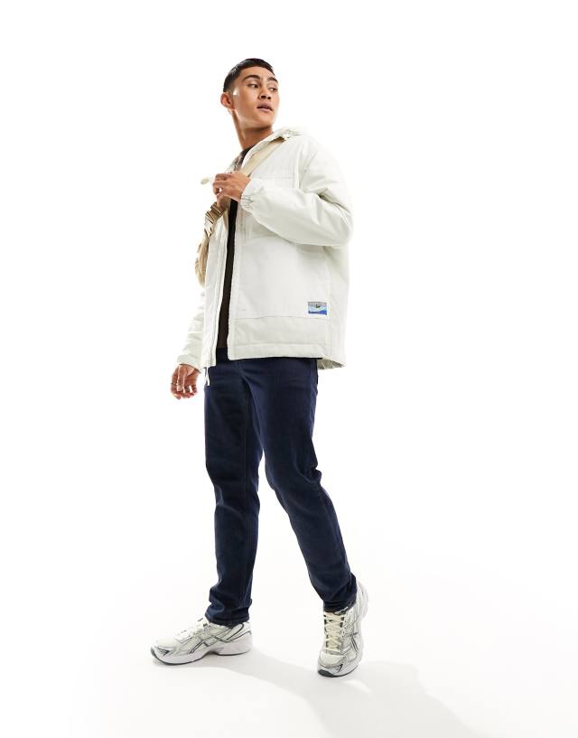 Levi's - tamalpais hooded jacket in cream with logo