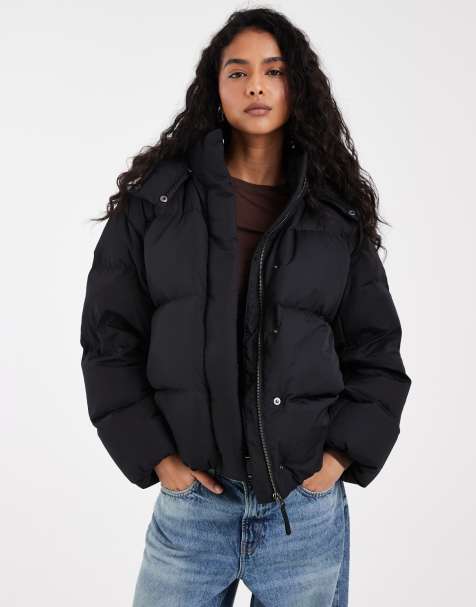 Levi's tate puffer jacket in black - view 1