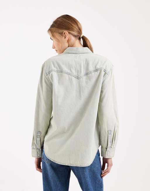 Levi's – Teodora – Ljus, vintagetvättad jeansskjorta i cowboystil, 2 av 4