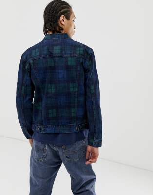 paddington station trucker