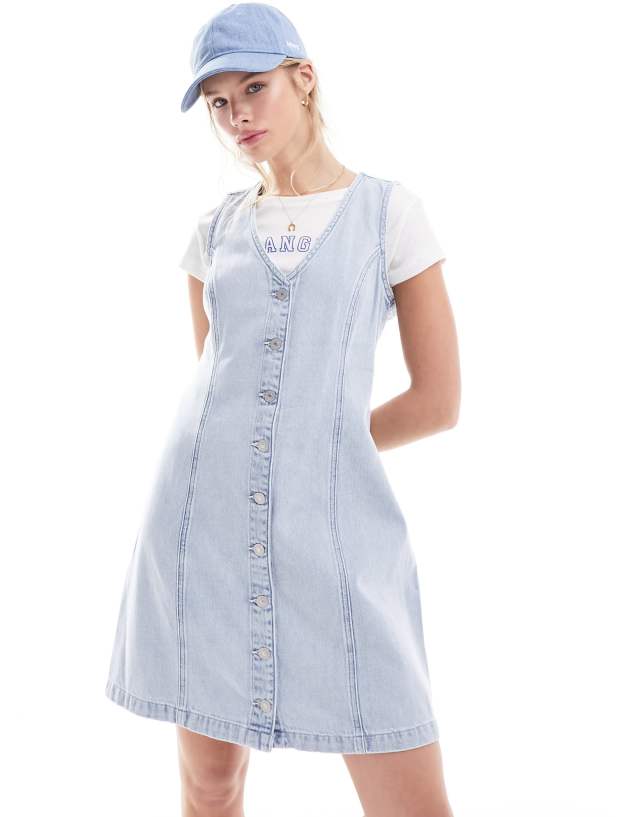 thora denim mini dress Levi's in light blue Cabernet Bridesmaid Dress Matte denim mini dress The center Color:Silver & Gold ladies nightwear