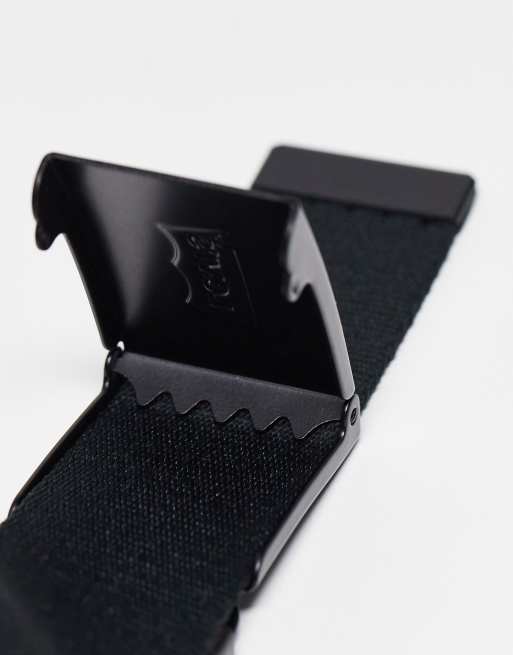 Levi's tonal batwing web belt in black, 2 of 4