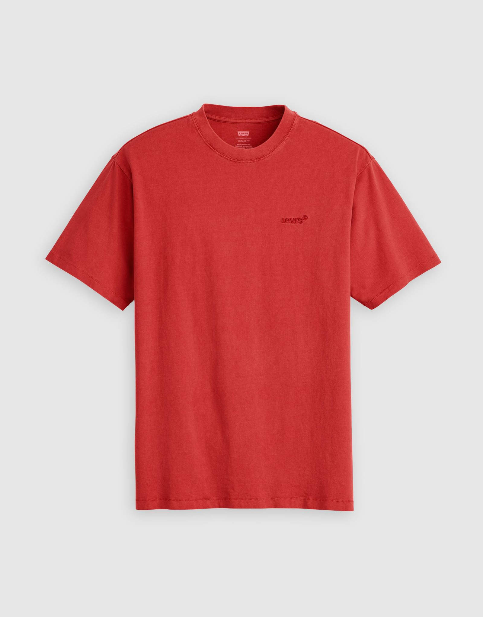 Винтажная футболка Levi's oversize garment dye с логотипом в тон, окрашенная в красный цвет