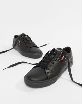 levis black trainers