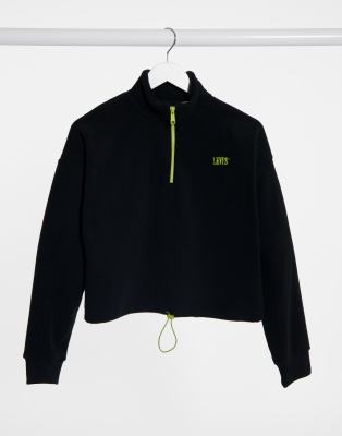 trekker quarter zip pullover in black 