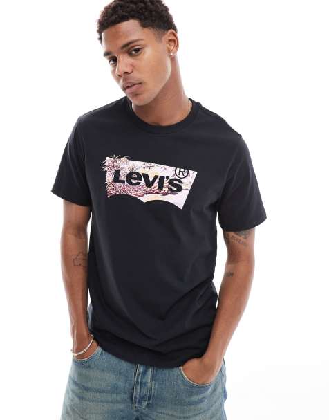 Levi's tropical batwing logo t-shirt in black - view 1