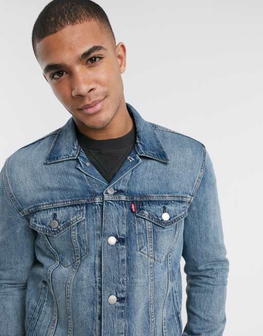 Levi's trucker denim jacket in killebrew light wash | ASOS