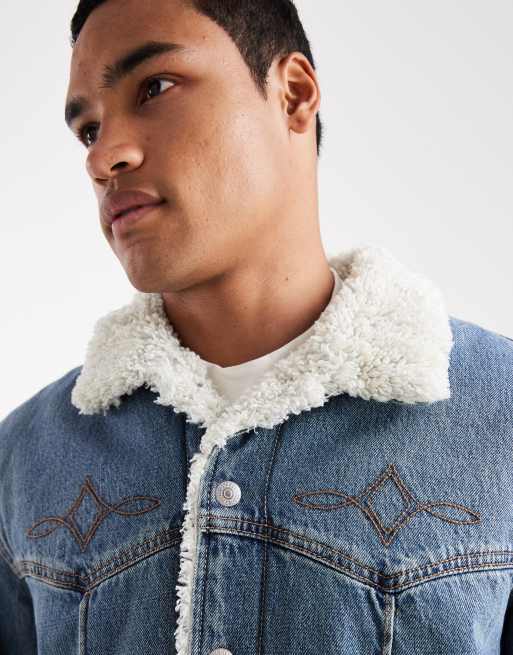 Levi's – Truckerjacke aus Denim in mittlerer Waschung mit Stickerei im Westernstil, 5 von 5