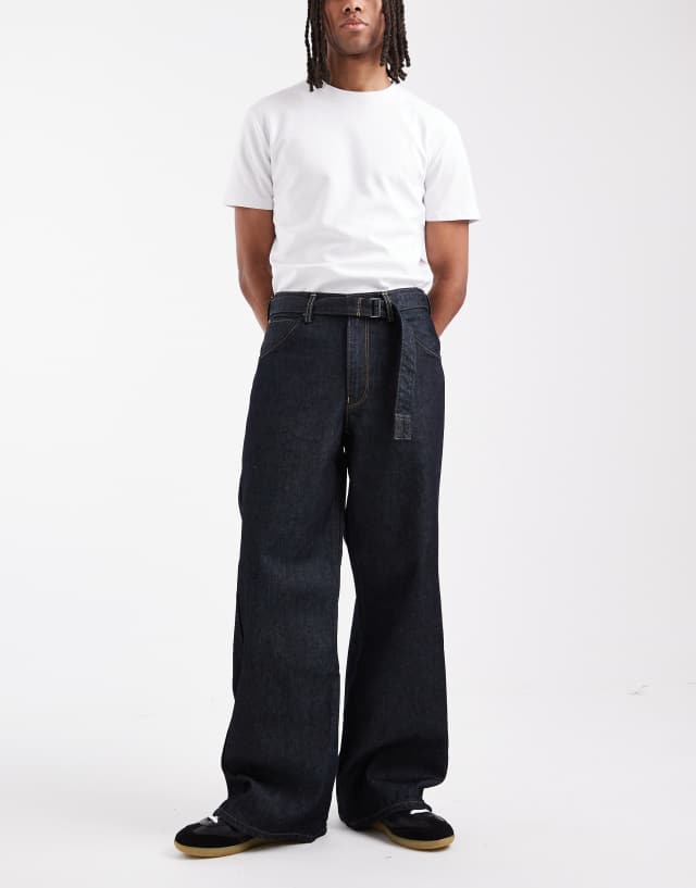 Levi's Twisted Baggy ジーンズ　Dark Indigo Levi's twisted baggy jeans in dark indigo | ASOS