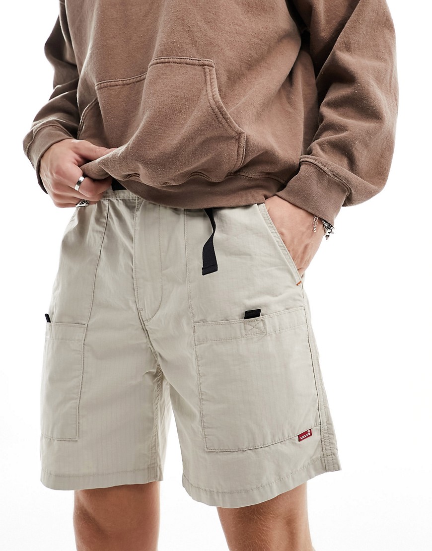 Levi’s Utility belted shorts in cream-White