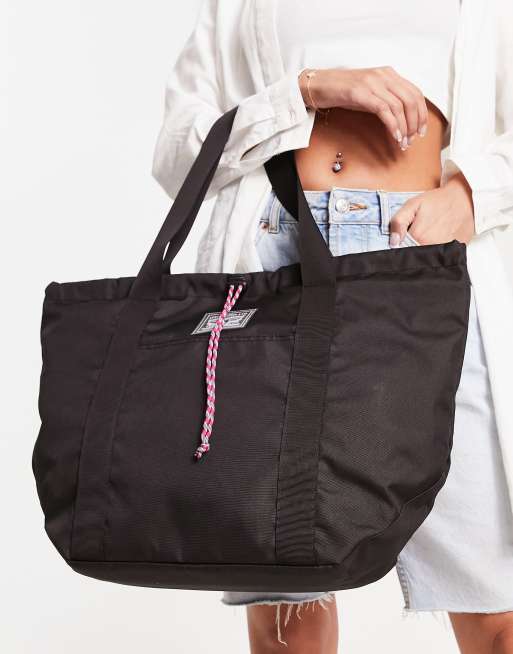 Levi's utility tote bag in black | ASOS