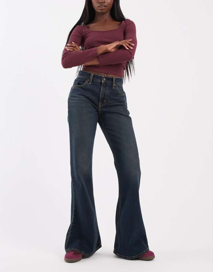 Levi's vaqueros de campana puddle personalizables en lavado oscuro