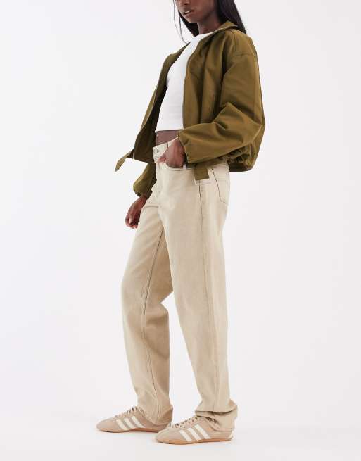 Levi's - Vaqueros tapered holgados con cintura ajustable en beige claro con tono azulado, 2 de 5