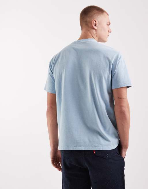 Levi's - Vasket blå T-shirt med rød mærkedetalje i vintage-stil, 5 af 5