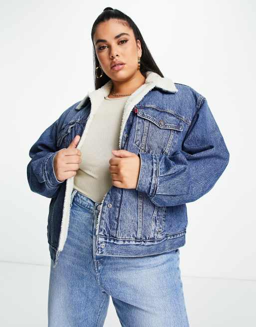 Levi's - Veste en jean authentique style camionneur en imitation peau de  mouton - Bleu délavé moyen | ASOS