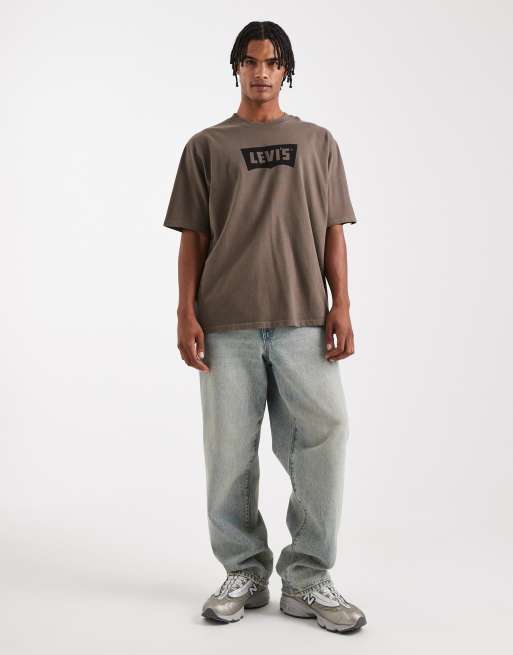 Levi's vintage batwing logo oversized half sleeve t-shirt in khaki green, 2 of 5