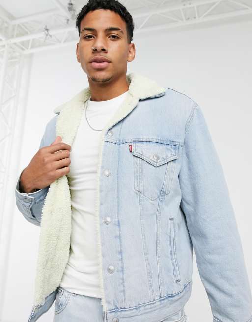 Levi's vintage fit sherpa lined denim trucker jacket in dawn light wash |  ASOS