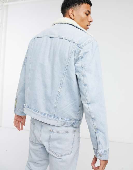 Levis sherpa jacket light wash hot sale