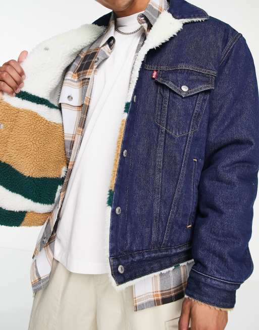 Levi's – Vintage – Marinblå truckerjacka i denim med fuskpälsfoder, 4 av 4