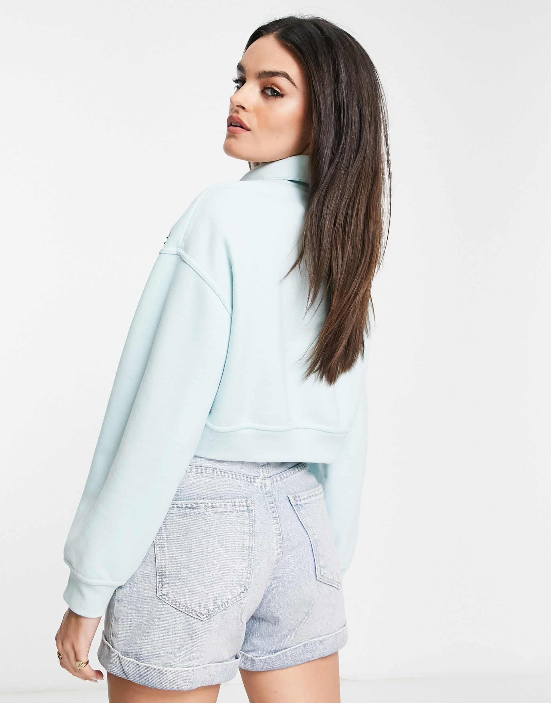 Levi's vintage sport script logo cropped poloshirt in blue view 3