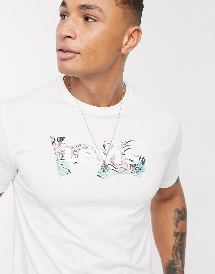 Levi's – Vit t-shirt med stor, flamingomönstrad fladdermuslogga