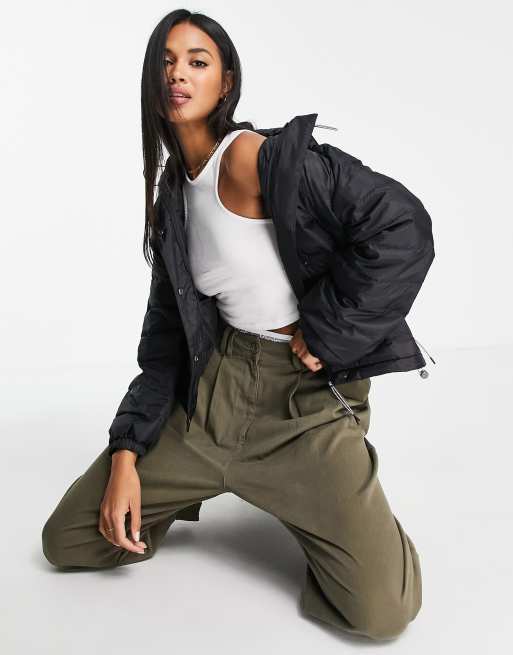 Levi's – Wattierte, faltbare Jacke in Schwarz