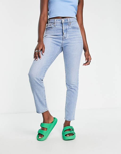 Levi's wedgie icon fit jeans in light wash blue | ASOS