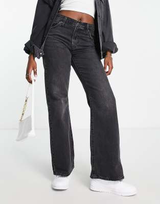 Levi's - Weite Jeans in verwaschenem Schwarz mit geradem Schnitt