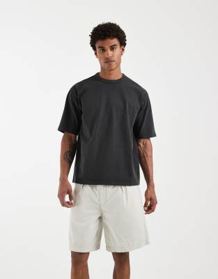Weite Shorts in Beige mit Bundfalten-Braun Braun W32