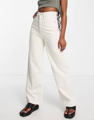 Levi's – Well Thread – Locker geschnittene Jeans in Ecru mit hohem Bund ...