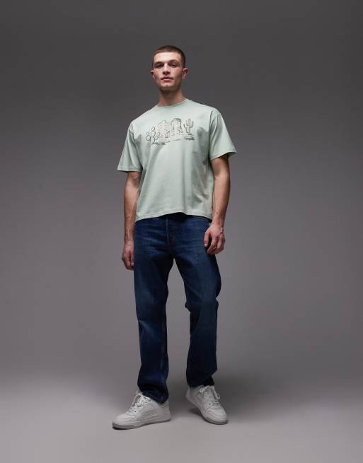Levi's western logo graphic t-shirt in green, 2 of 5