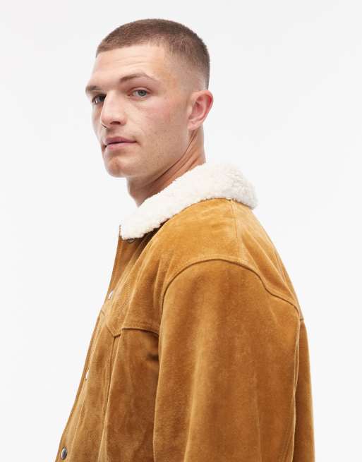 Levi's western sherpa suede trucker jacket in tan, 4 of 5