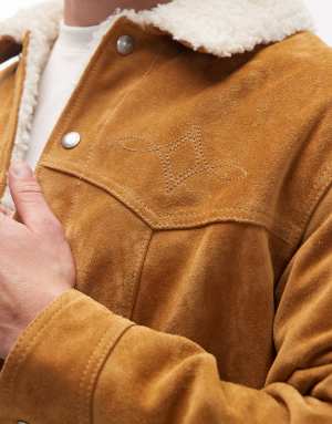 Levi's western sherpa suede trucker jacket in tan
