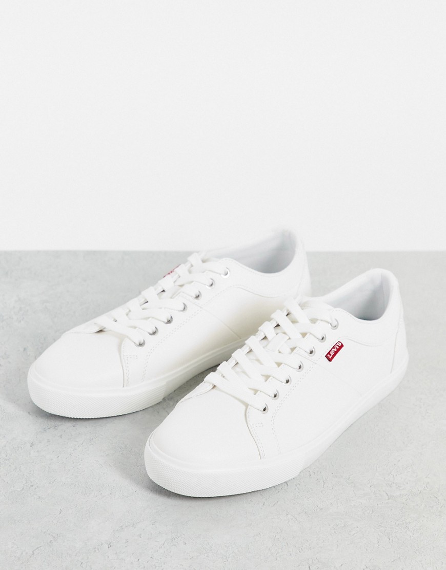 Levi's Woodward Sneakers With Small Tab Logo In White