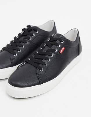 levis black trainers