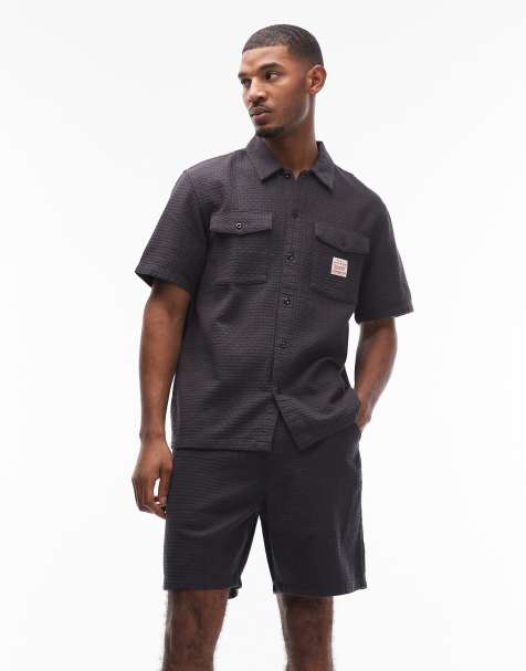 Levi's – Workwear – Schlupfshorts in Schwarz, Kombiteil - view 1