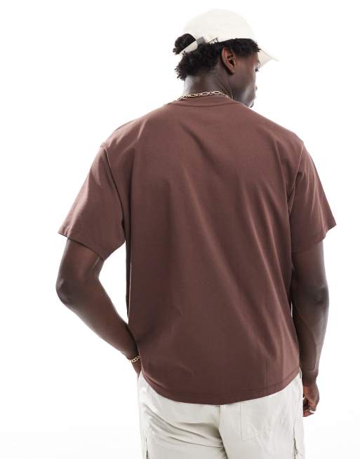 Levi's x ASOS Exclusive – Brun t-shirt med logga på bröstet i retrostil, 2 av 4