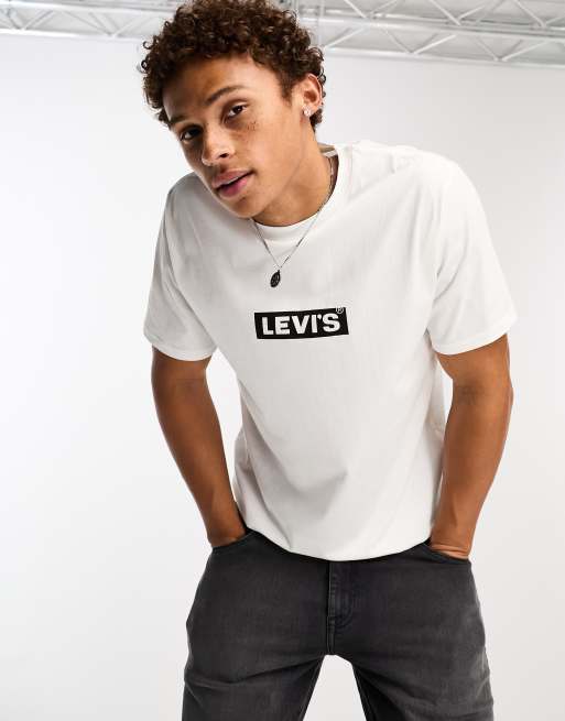 Levi's x ASOS Exclusive - T-shirt met omkaderd logo in wit