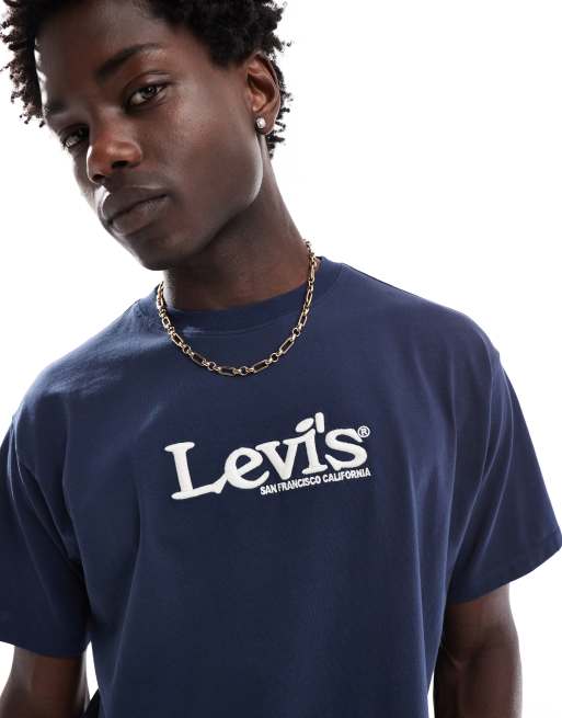 Levi's x ASOS - Exclusives - T-shirt met retro logo op de borst in donkerblauw