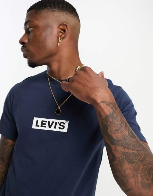 Levi s x ASOS Exklusives T Shirt in Marineblau mit Sport Logo ASOS