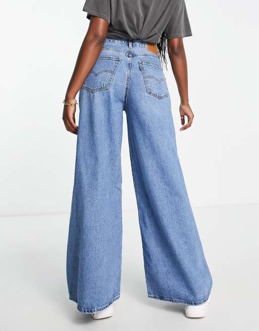 Levi's – XL Flood – Schlagjeans in Blau , 2 von 4