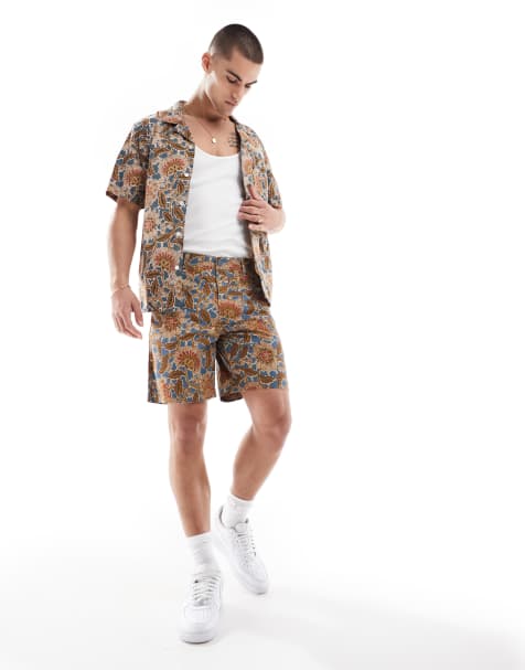 Levi's - XX Authentic - Afslappede chinoshorts i twill med blomsterprint - Del af sæt - view 1