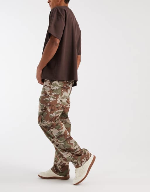 Levi's XX cargo baggy trousers in camo print, 3 of 5