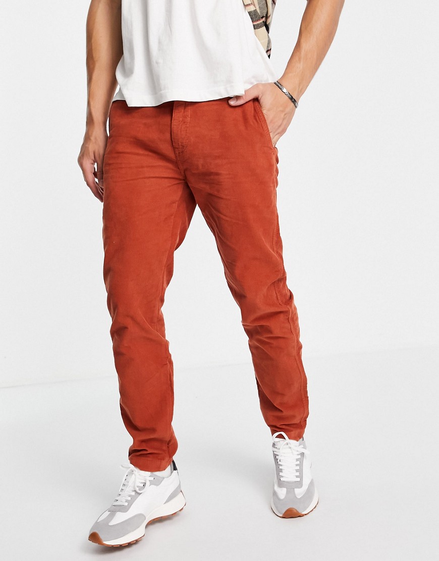 LEVI'S XX CHINO STANDARD STRAIGHT FIT LIGHTWEIGHT CORD PANTS IN RED,17196-0049