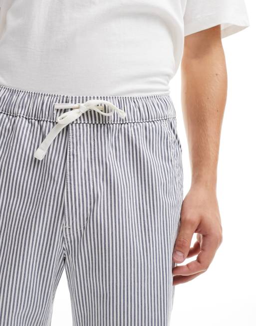 Levi's – XX Easy – Białe ściągane w talii na sznurek chinosy w granatowe prążki, 3 z 5
