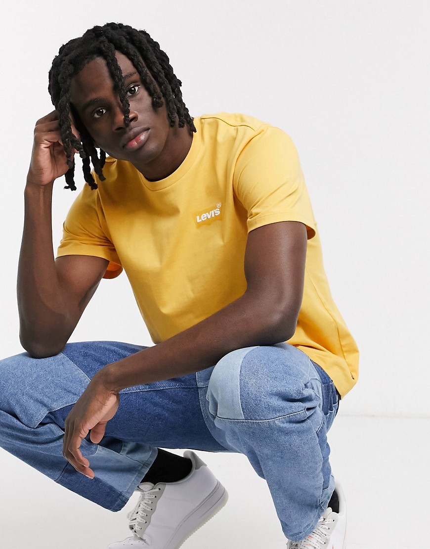 Levi's Youth - T-shirt con logo batwing piccolo giallo albicocca dorata-Beige