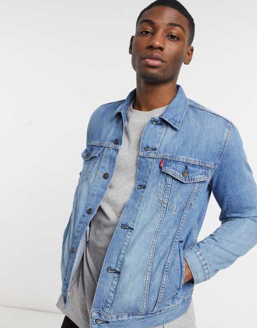 Levi's Youth the denim trucker jacket in lighten up mid wash | ASOS